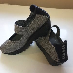 Bernie Mev metallic wedges, pewter, size 39.